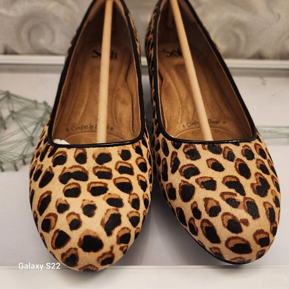 Sofft calf hair block heel leopard print Belicia pumps. NIB. Size 8 Wide - Picture 5 of 11